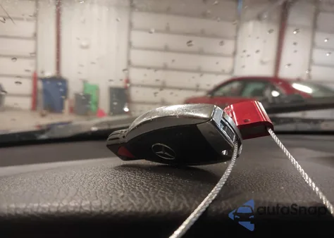 2014 Mercedes-Benz C 350 Sport 4Matic из США, поврежденный, VIN WDDGJ8JB4EG262232